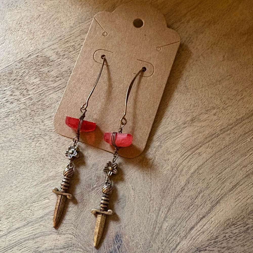 --4💎 for $15-- Gold-tone and Red Dagger Earrings - Picture 5 of 7